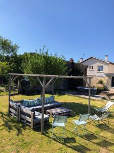 Louer Appartement Couronne 405 euros
