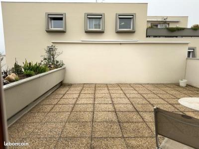 Louer Appartement 68 m2 Chassieu