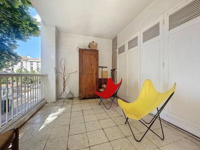 For sale Avignon 2 rooms 46 m2 Vaucluse (84000) photo 2