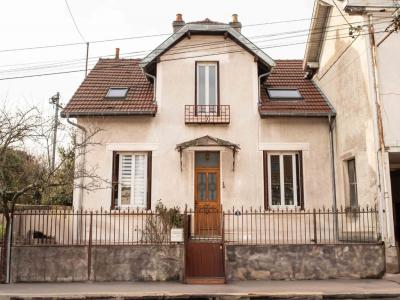 For sale PROCHE FACULTS ET CHU 6 rooms 139 m2 Cote d'or (21000) photo 0