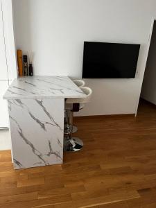 For sale MTRO ROBESPIERRE 4 rooms 76 m2 Seine saint denis (93100) photo 4