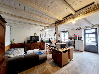 For sale 3 rooms 108 m2 Charente maritime (17330) photo 2