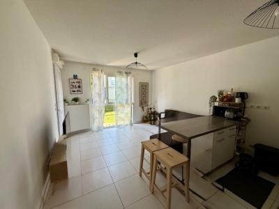 For sale 2 rooms 44 m2 Herault (34130) photo 3