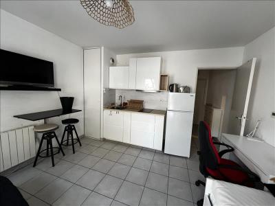 For rent Villeurbanne 1 room 27 m2 Rhone (69100) photo 1