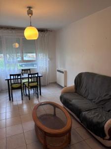 For rent Pessac 1 room 10 m2 Gironde (33600) photo 2