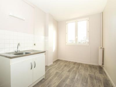 For rent Chalon-sur-saone 3 rooms 61 m2 Saone et loire (71100) photo 1