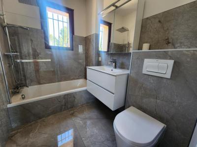 Louer Maison Saint-raphael 2000 euros