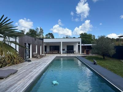 For sale Audenge 8 rooms 257 m2 Gironde (33980) photo 1