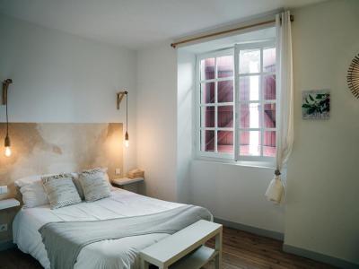 For sale Saint-just-ibarre 11 rooms 365 m2 Pyrenees atlantiques (64120) photo 4