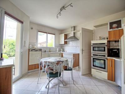 For sale Angers 7 rooms 169 m2 Maine et loire (49000) photo 3