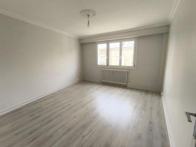 For sale Alencon 3 rooms 74 m2 Orne (61000) photo 3