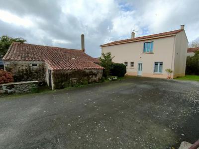 For sale Verrie 13 rooms 266 m2 Vendee (85130) photo 2
