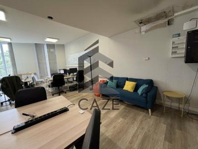 For rent Bordeaux 300 m2 Gironde (33000) photo 2
