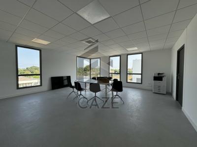 For rent Artigues-pres-bordeaux 536 m2 Gironde (33370) photo 3