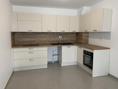 Louer Appartement Bezannes 830 euros