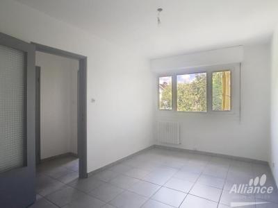 For rent Montbeliard 1 room 25 m2 Doubs (25200) photo 2