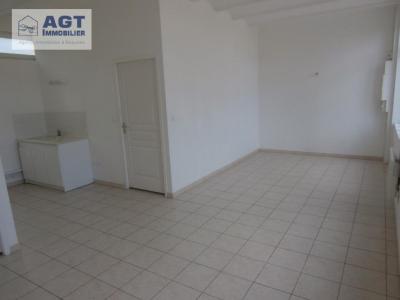 For rent Marseille-en-beauvaisis 2 rooms 40 m2 Oise (60690) photo 0