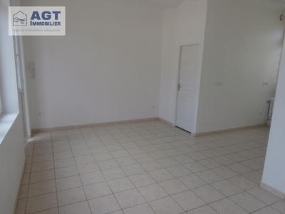For rent Marseille-en-beauvaisis 2 rooms 40 m2 Oise (60690) photo 2