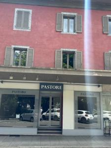 For sale Sallanches 6 rooms 250 m2 Haute savoie (74700) photo 2