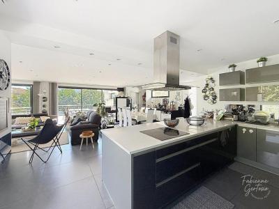 For sale Valette-du-var 7 rooms 240 m2 Var (83160) photo 3
