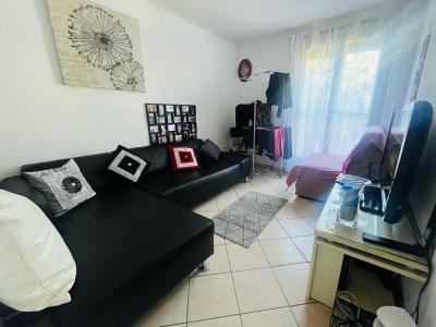 For sale Marseille-14eme-arrondissement 2 rooms 55 m2 Bouches du Rhone (13014) photo 2