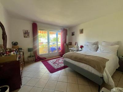 For sale Marseille-14eme-arrondissement 2 rooms 55 m2 Bouches du Rhone (13014) photo 3