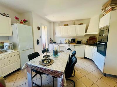 For sale Marseille-14eme-arrondissement 2 rooms 55 m2 Bouches du Rhone (13014) photo 4