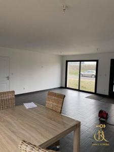 For sale Huriel 4 rooms 90 m2 Allier (03380) photo 1