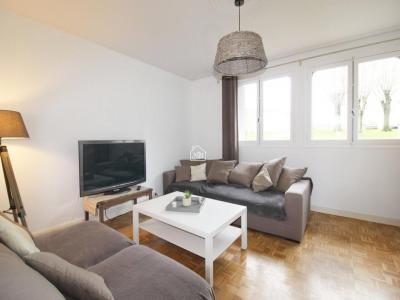 Annonce Location 4 pices Appartement Laval 53