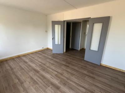 Louer Appartement 67 m2 Orange