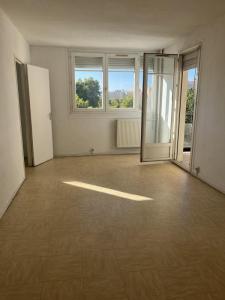 For rent Nimes 2 rooms 41 m2 Gard (30000) photo 0