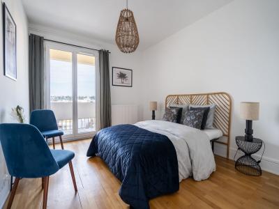 For sale Lyon-9eme-arrondissement 4 rooms 75 m2 Rhone (69009) photo 4