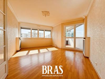 For sale Nantes 3 rooms 68 m2 Loire atlantique (44200) photo 1