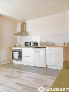 For rent Oullins 1 room 27 m2 Rhone (69600) photo 2
