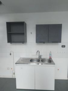 For rent Lormont 2 rooms 85 m2 Gironde (33310) photo 2