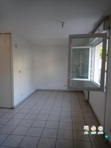 For rent Verpilliere 1 room 30 m2 Isere (38290) photo 2