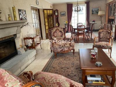 Annonce Vente 6 pices Maison Laval 53