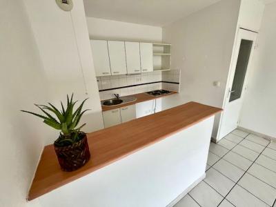 For sale 3 rooms 55 m2 Herault (34920) photo 3