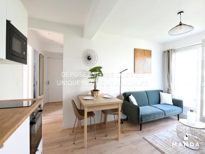 For rent Courbevoie 2 rooms 29 m2 Hauts de Seine (92400) photo 3