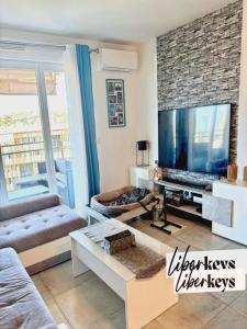 For sale Nice 3 rooms 57 m2 Alpes Maritimes (06200) photo 3