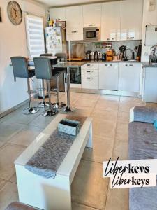 For sale Nice 3 rooms 57 m2 Alpes Maritimes (06200) photo 4