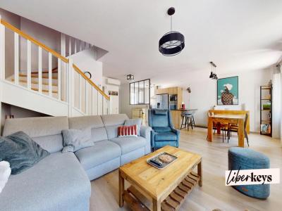 For sale Genas 4 rooms 103 m2 Rhone (69740) photo 2