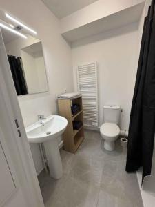 For rent Rouen 1 room 20 m2 Seine maritime (76000) photo 3