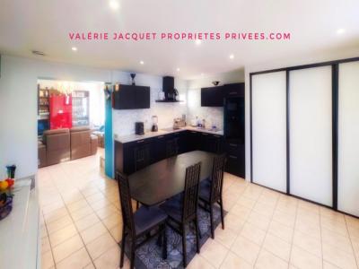 For sale Montpon-menesterol 5 rooms 210 m2 Dordogne (24700) photo 3