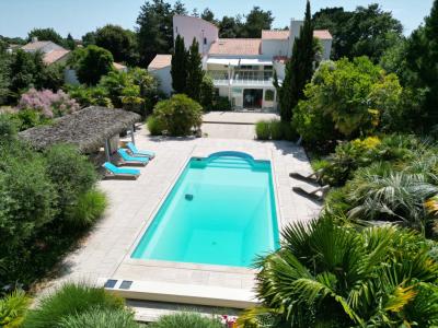 For sale Chateau-d'olonne 10 rooms 440 m2 Vendee (85180) photo 0