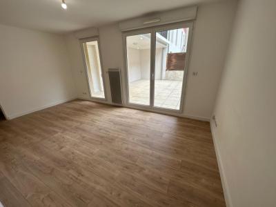 For rent Septemes-les-vallons 2 rooms 47 m2 Bouches du Rhone (13240) photo 1