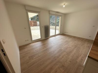 For rent Septemes-les-vallons 2 rooms 47 m2 Bouches du Rhone (13240) photo 2