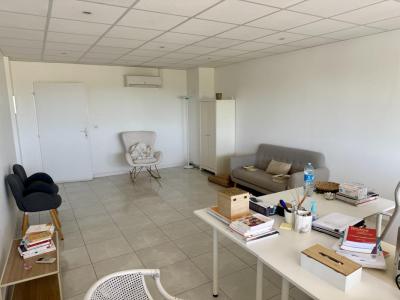 Louer Bureau 35 m2 Eguilles