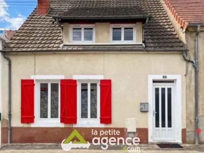 For sale Dun-sur-auron 5 rooms 96 m2 Cher (18130) photo 0