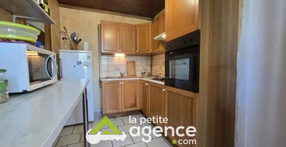 For sale Dun-sur-auron 5 rooms 96 m2 Cher (18130) photo 4